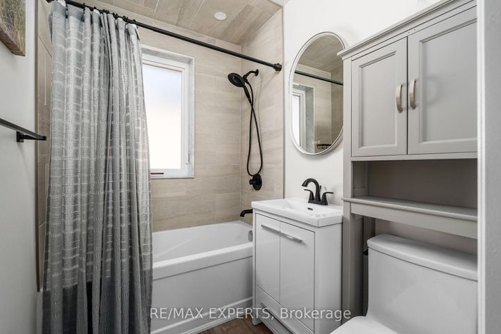 Photo 25 at 11 Smallwood Drive, CFB, Toronto