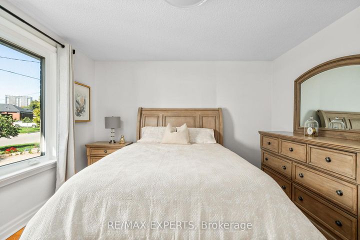 Photo 31 at 11 Smallwood Drive, CFB, Toronto