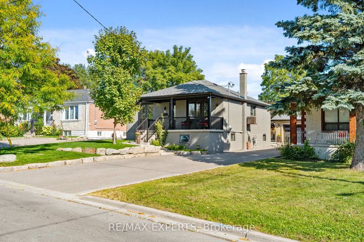 Photo 32 at 11 Smallwood Drive, CFB, Toronto