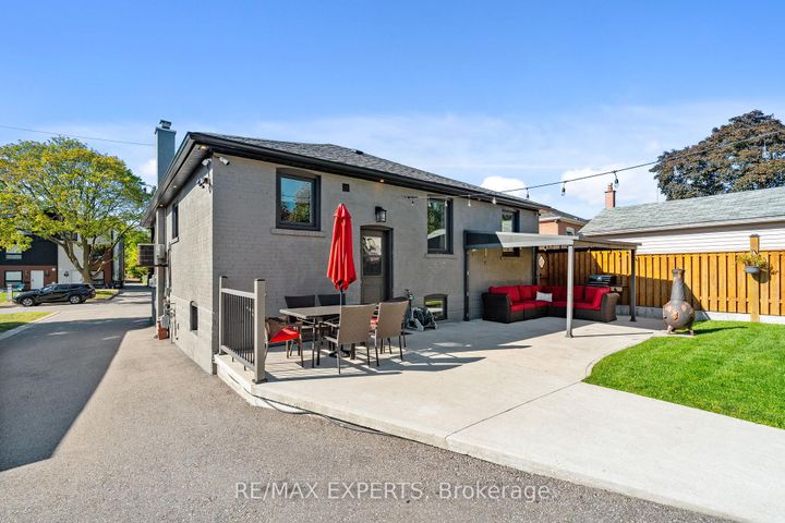Photo 35 at 11 Smallwood Drive, CFB, Toronto