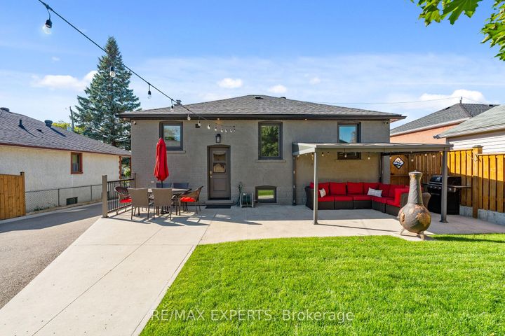 Photo 36 at 11 Smallwood Drive, CFB, Toronto
