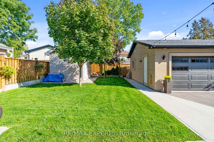 Photo 39 at 11 Smallwood Drive, CFB, Toronto