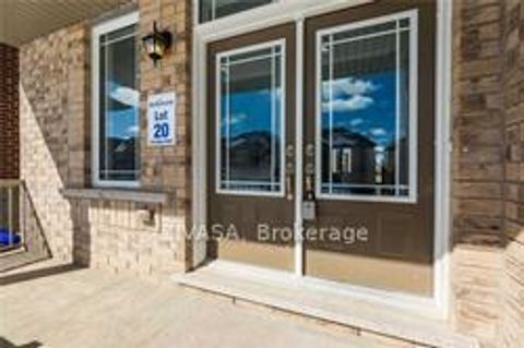 Photo 1 at 976 Green Street, Lefroy, Innisfil