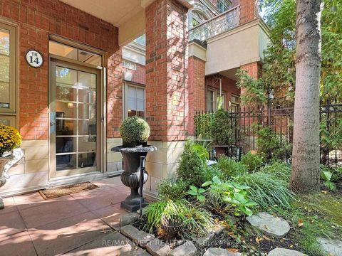 Photo 2 at Th 14 - 20 Burkebrook Place, York Mills, Toronto