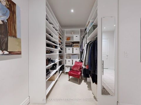 Photo 31 at Th 14 - 20 Burkebrook Place, York Mills, Toronto