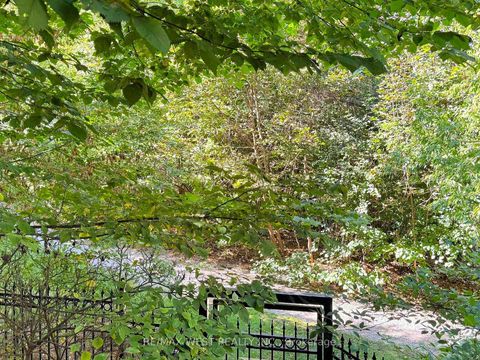 Photo 38 at Th 14 - 20 Burkebrook Place, York Mills, Toronto