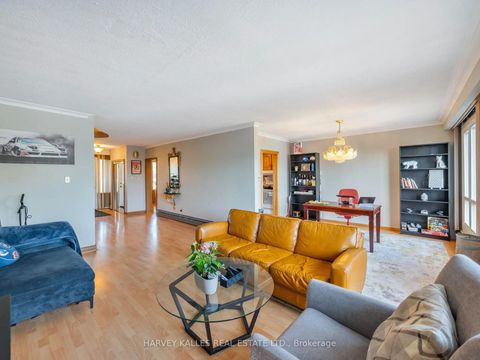 Photo 13 at 49 Wenderly Drive, Glen Park, Toronto