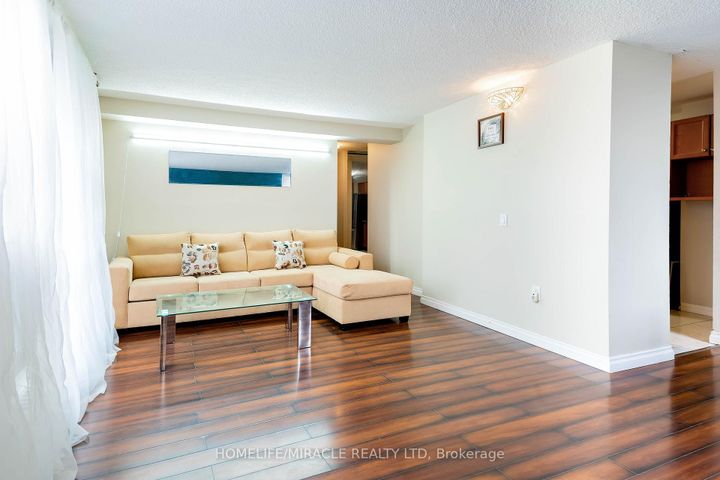 Photo 4 at 404 - 2645 Kipling Avenue, Jamestown, Toronto