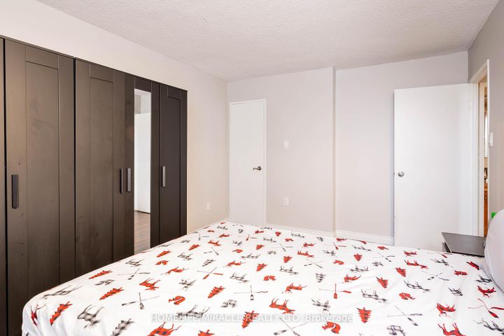 Photo 19 at 404 - 2645 Kipling Avenue, Jamestown, Toronto