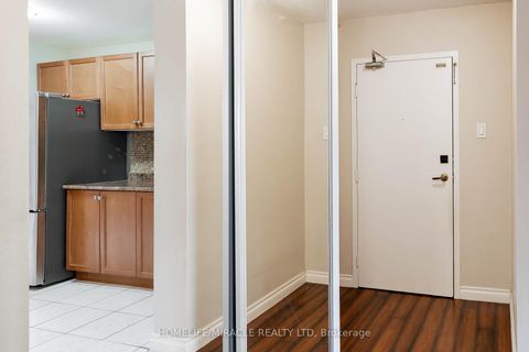 Photo 14 at 404 - 2645 Kipling Avenue, Jamestown, Toronto