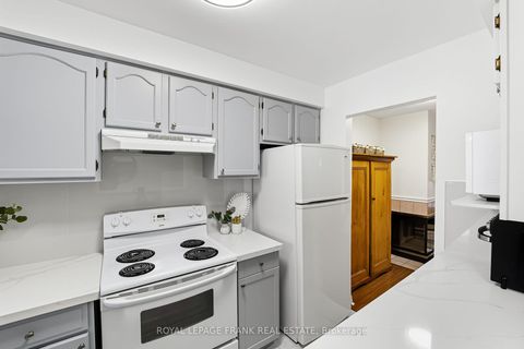 Photo 12 at G-10 - 1669 Nash Road, Courtice, Clarington