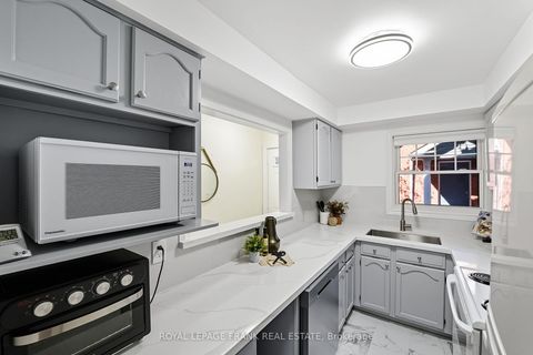 Photo 13 at G-10 - 1669 Nash Road, Courtice, Clarington