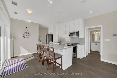 Photo 11 at 208 - 3265 Carding Mill Trail, GO Glenorchy, Oakville