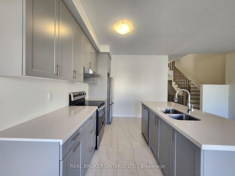 Photo 5 at 17 Freeman Williams Street, Angus Glen, Markham