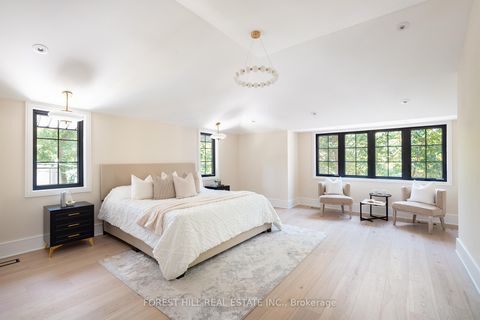 Photo 14 at 52 Roxborough Drive, Moore Park, Toronto