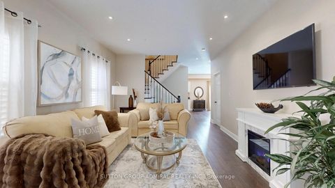 Photo 7 at 222 Hollywood Hill Circle, Vellore Village, Vaughan