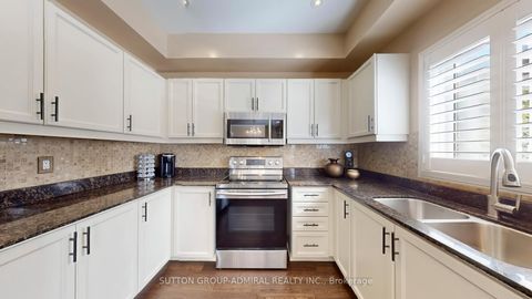 Photo 13 at 222 Hollywood Hill Circle, Vellore Village, Vaughan
