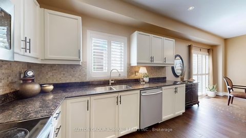 Photo 14 at 222 Hollywood Hill Circle, Vellore Village, Vaughan