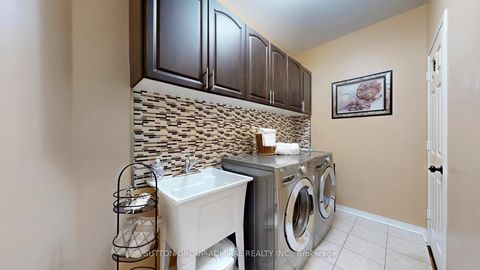 Photo 15 at 222 Hollywood Hill Circle, Vellore Village, Vaughan
