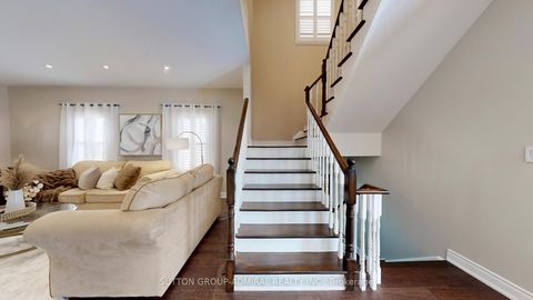 Photo 16 at 222 Hollywood Hill Circle, Vellore Village, Vaughan