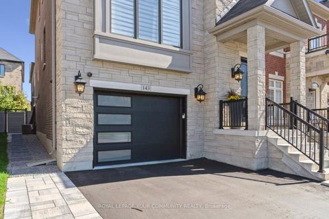 Photo 1 at 143 Vellore Park Avenue, Vellore Village, Vaughan