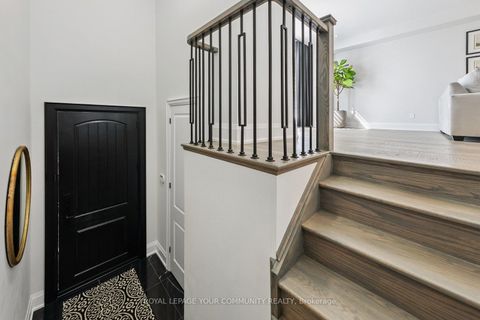 Photo 2 at 143 Vellore Park Avenue, Vellore Village, Vaughan
