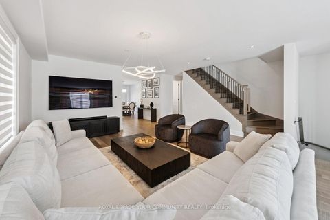 Photo 3 at 143 Vellore Park Avenue, Vellore Village, Vaughan