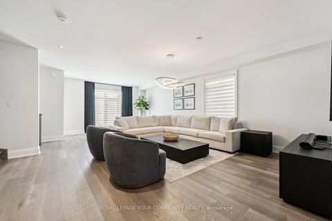 Photo 4 at 143 Vellore Park Avenue, Vellore Village, Vaughan