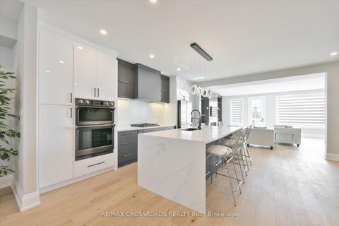 Photo 6 at 84 Westbourne Avenue, Birchmount, Toronto