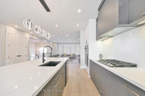 Photo 8 at 84 Westbourne Avenue, Birchmount, Toronto