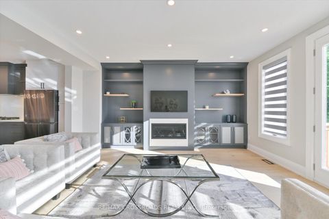 Photo 11 at 84 Westbourne Avenue, Birchmount, Toronto