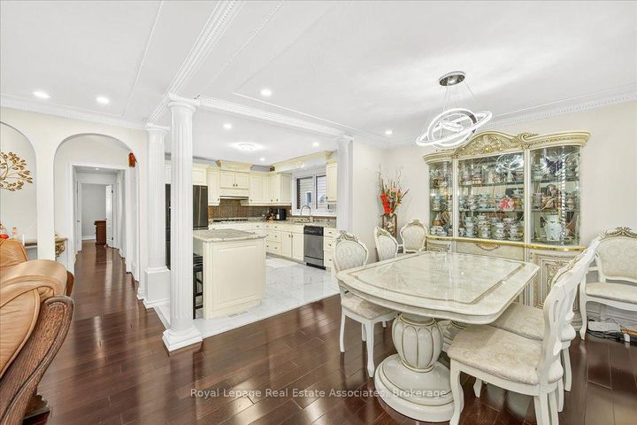 Photo 9 at 51 Picton Street W, North End, Hamilton