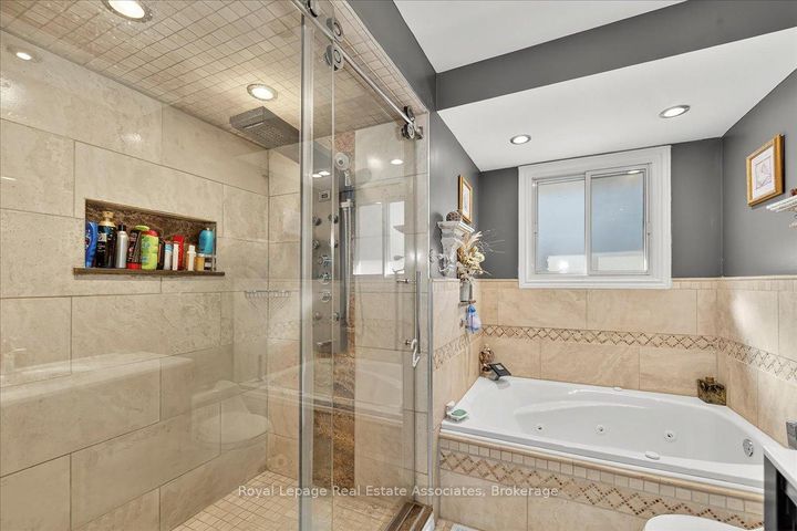 Photo 17 at 51 Picton Street W, North End, Hamilton