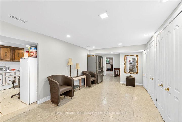 Photo 25 at 51 Picton Street W, North End, Hamilton