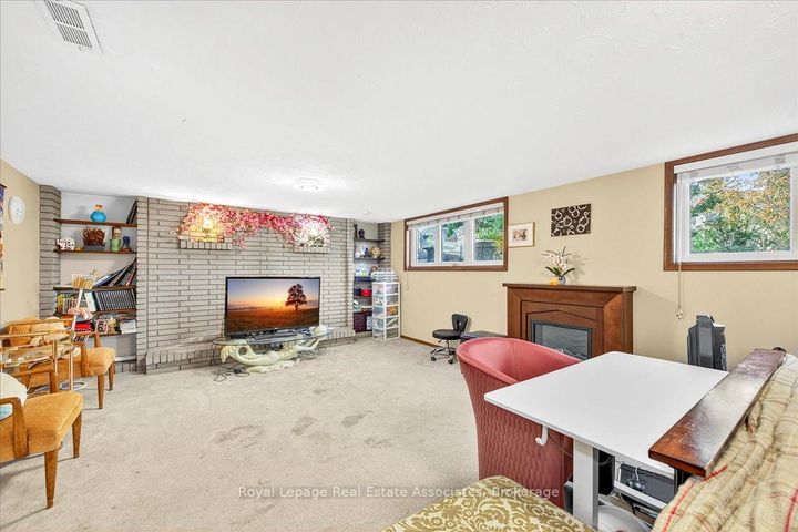 Photo 27 at 51 Picton Street W, North End, Hamilton