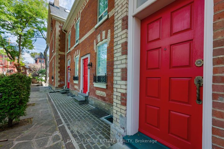 Photo 4 at 232 Shaw Street, Bellwoods, Toronto