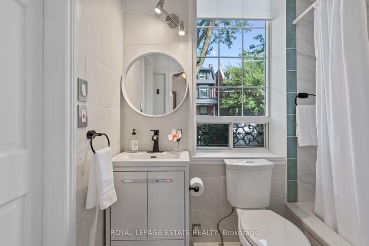 Photo 15 at 232 Shaw Street, Bellwoods, Toronto