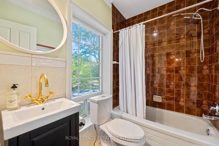 Photo 27 at 232 Shaw Street, Bellwoods, Toronto