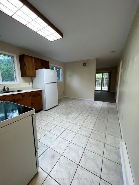 Photo 35 at 155 Maple Avenue, City Centre, Barrie