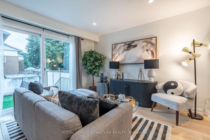 Photo 5 at 54 Woodman Drive N, Kentley, Hamilton