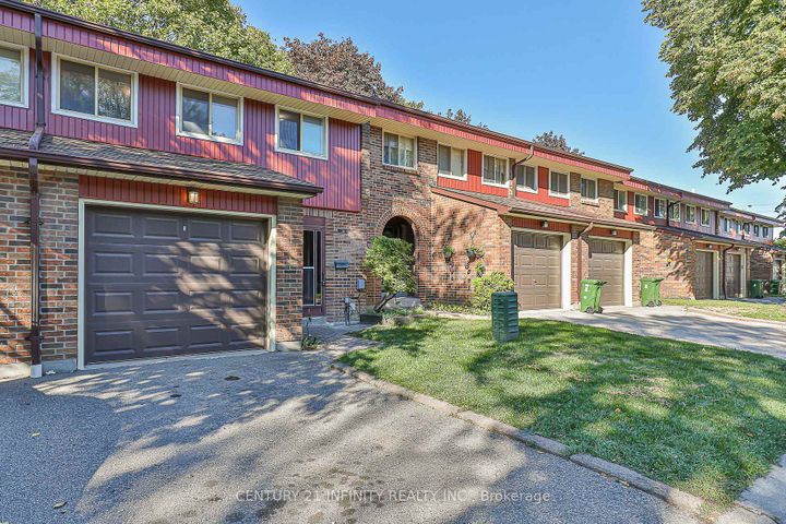 Photo 4 at 30 - 3000 Midland Avenue, Malvern West, Toronto