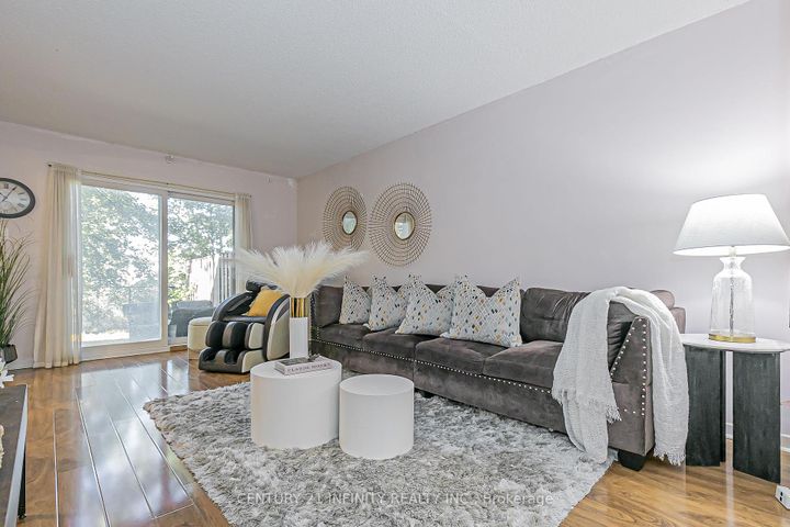 Photo 8 at 30 - 3000 Midland Avenue, Malvern West, Toronto