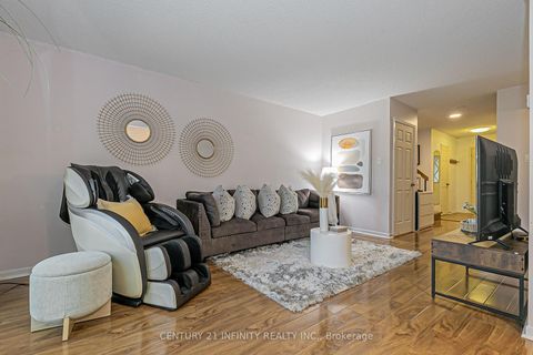 Photo 9 at 30 - 3000 Midland Avenue, Malvern West, Toronto