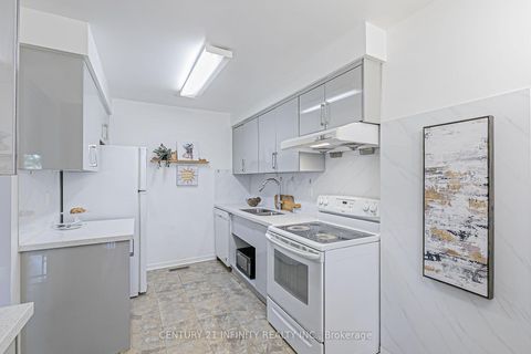 Photo 15 at 30 - 3000 Midland Avenue, Malvern West, Toronto
