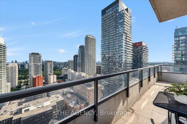 Photo 19 at PH15 - 70 Roehampton Avenue, Mount Pleasant West, Toronto