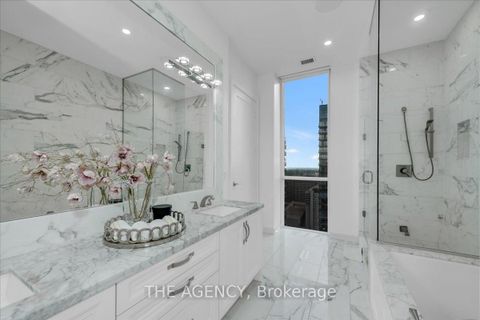 Photo 4 at PH15 - 70 Roehampton Avenue, Mount Pleasant West, Toronto