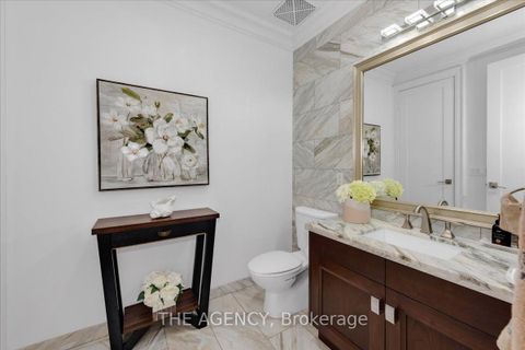 Photo 12 at PH15 - 70 Roehampton Avenue, Mount Pleasant West, Toronto