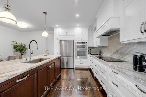Photo 16 at PH15 - 70 Roehampton Avenue, Mount Pleasant West, Toronto