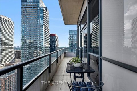 Photo 20 at PH15 - 70 Roehampton Avenue, Mount Pleasant West, Toronto