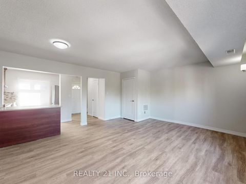 Photo 7 at 2 - 40 Rexdale Boulevard, Kipling, Toronto
